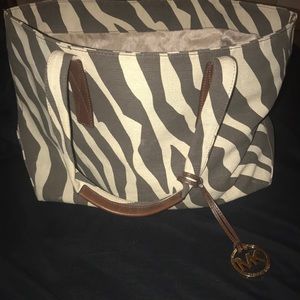 Micheal Kors tote bag